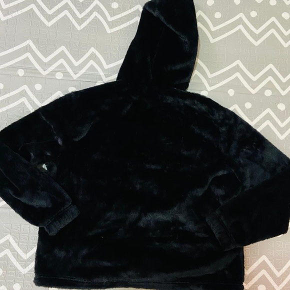 Puma faux fur black hoodie special edition - Picture 6 of 6